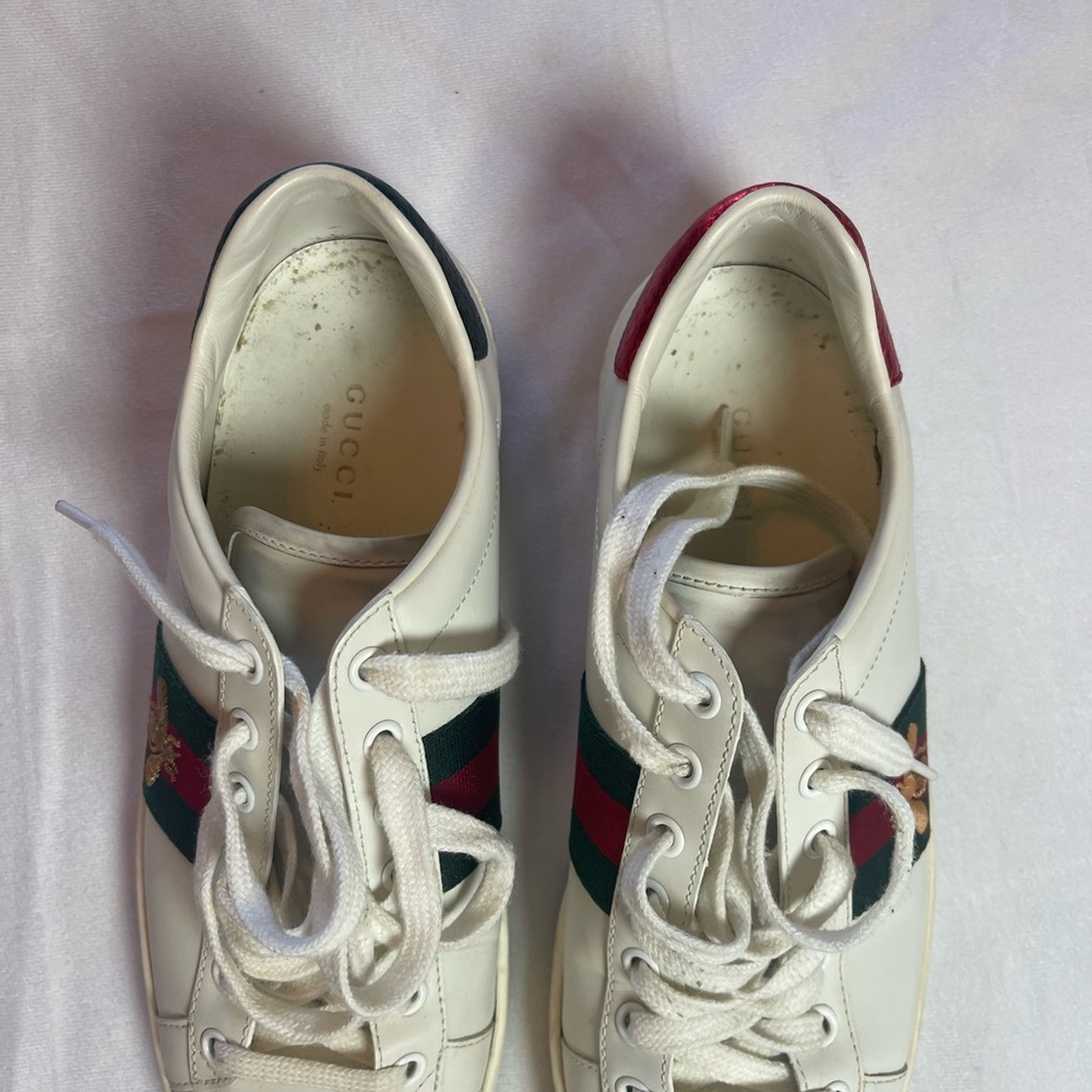 Gucci White Sneakers with Green and Red Accents - Picture 5 of 9